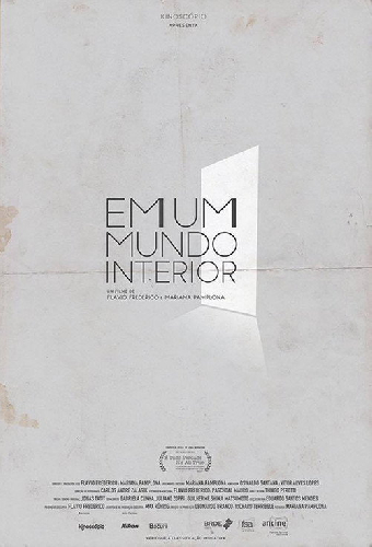 Em um Mundo Interior