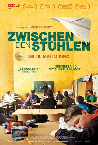 Zwischen den Stühlen