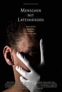 Menschen mit Latexhänden
