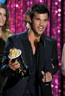 Церемония вручения премии MTV Movie Awards 2012