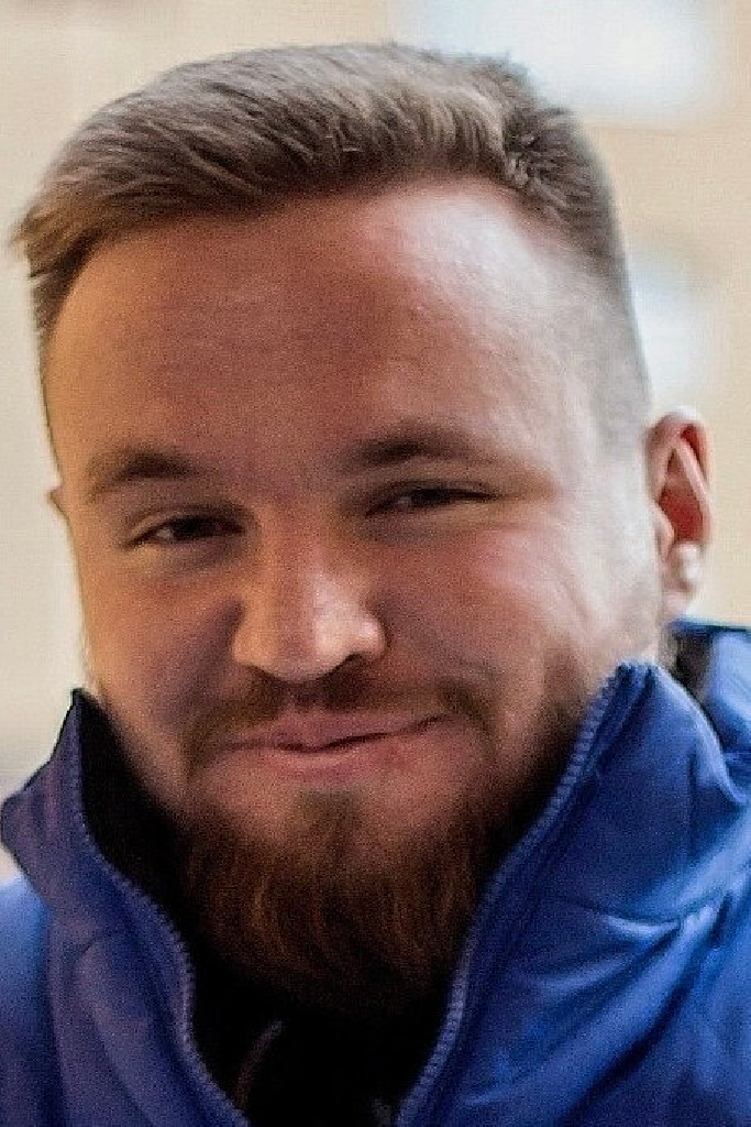 Илья Зверев