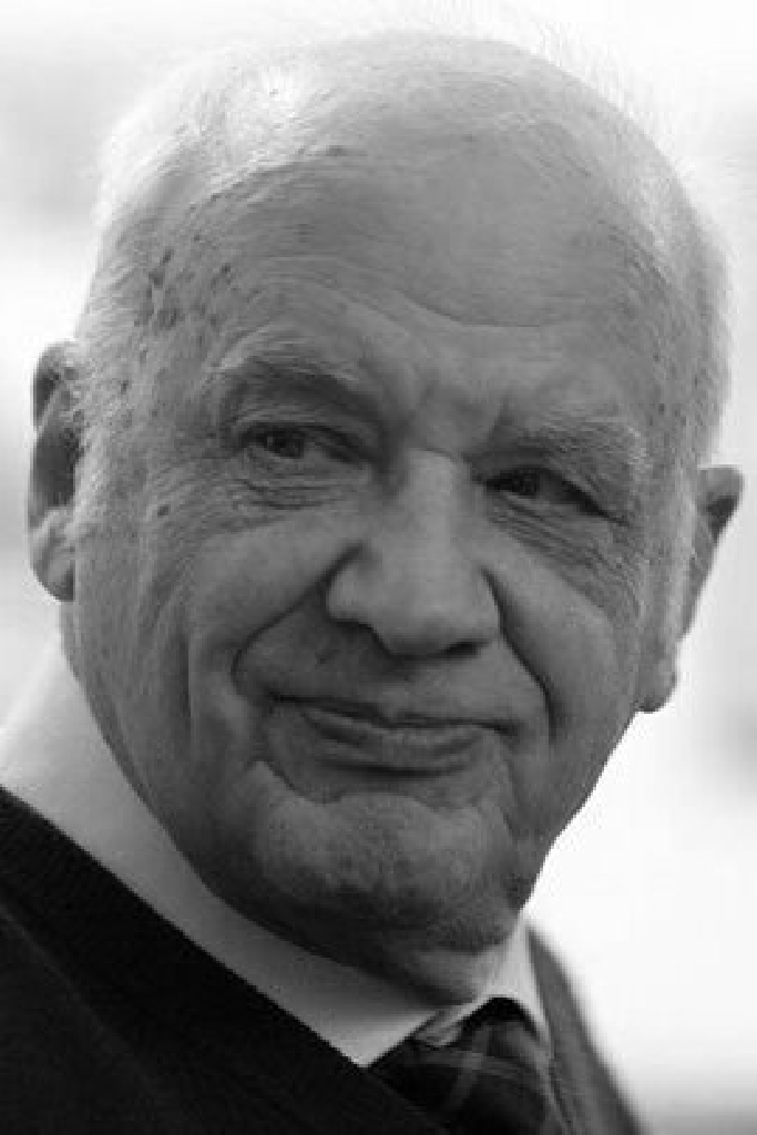Дмитрий Сухарев
