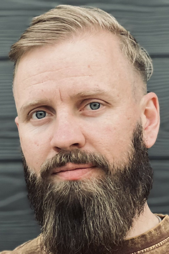 Юрий Тронин