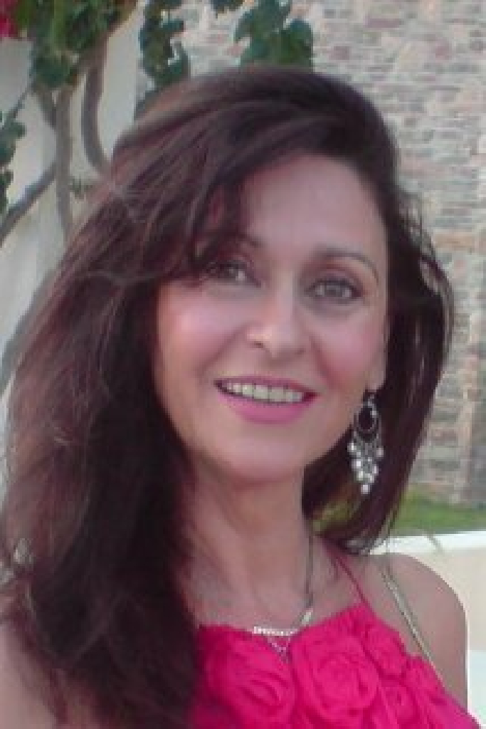 Elvira Poulianou