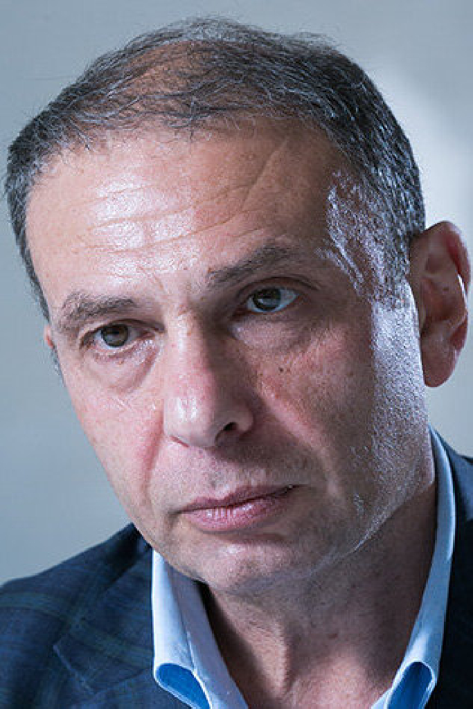 Александр Долгин