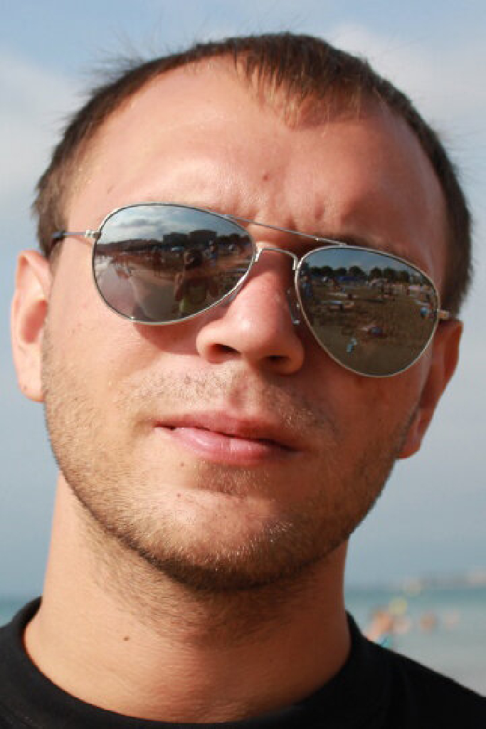 Александр Левичев