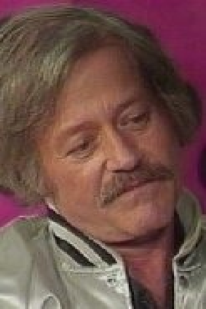 Брюс Севен