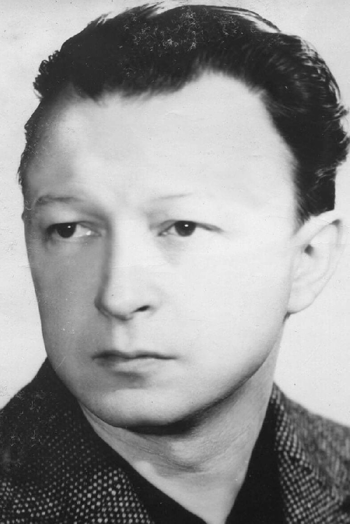 Леонид Макарычев