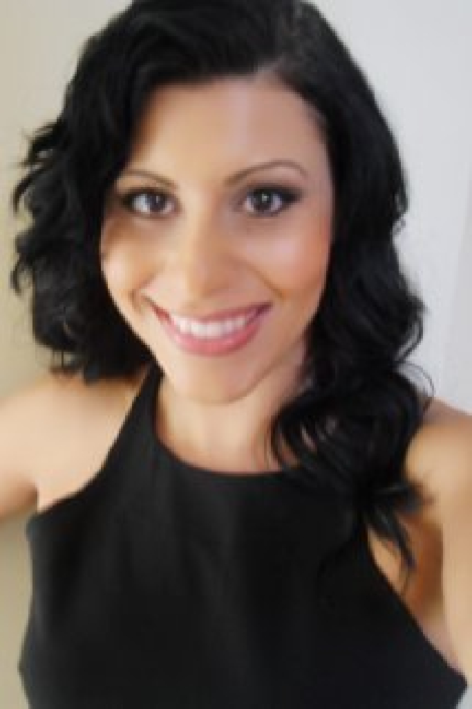 Hilla Cristina Araujo