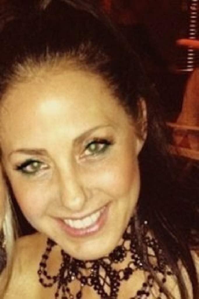 Angela Bernhard Thomas