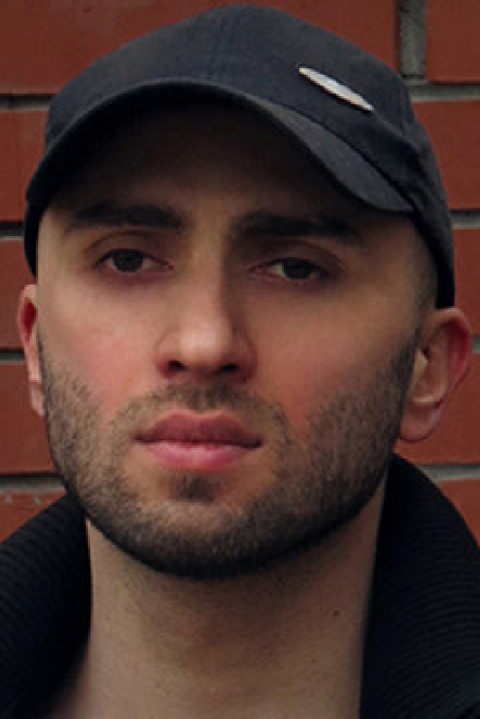Роман Отырба