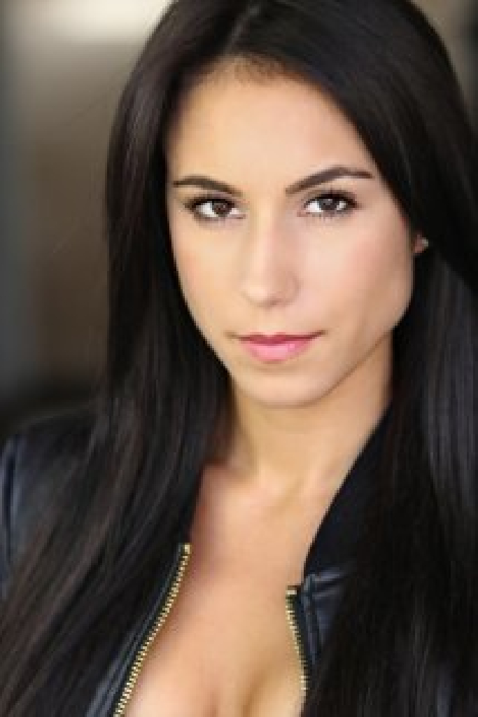 Nicole Dambro