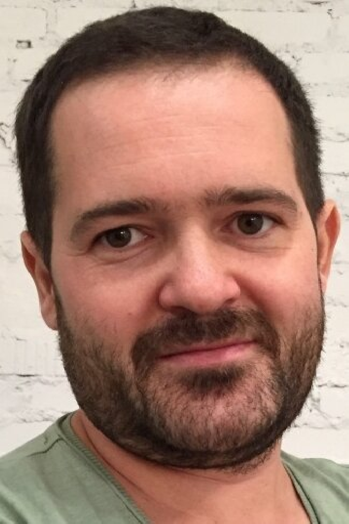 Дмитрий Шаров