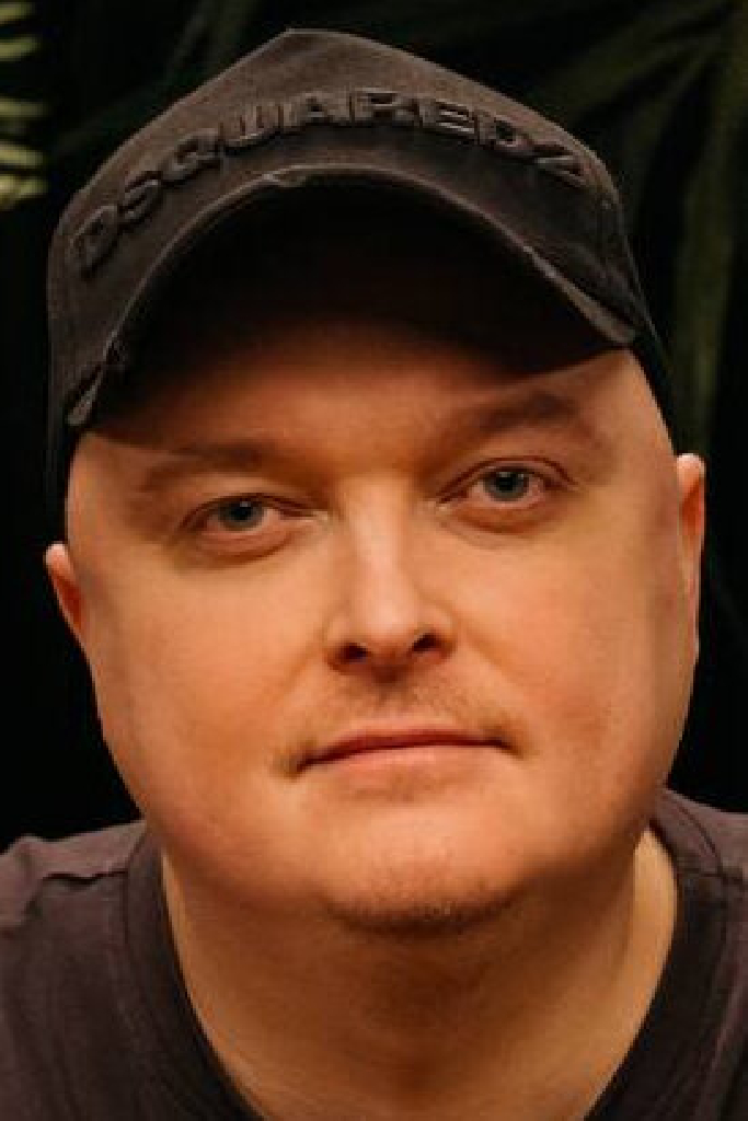 Роман Колесников