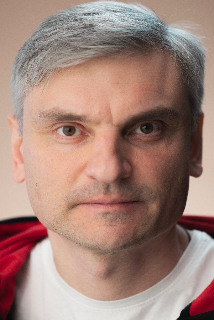 Станислав Староверов