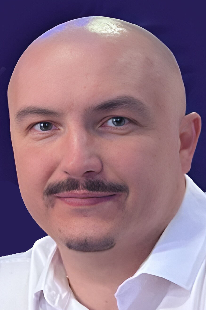 Александр Гусев