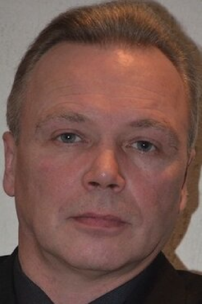 Анатолий Шкуров