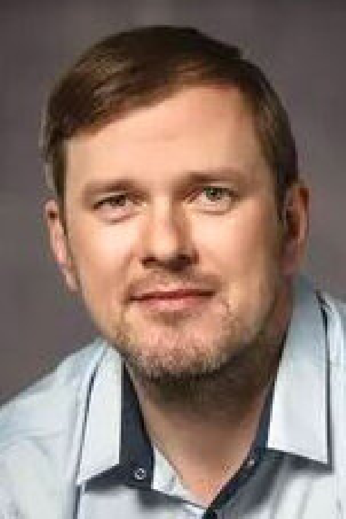 Андрей Лапин
