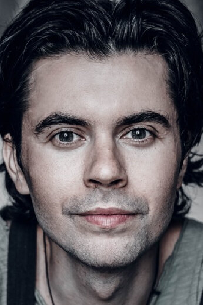 Денис Аврамов