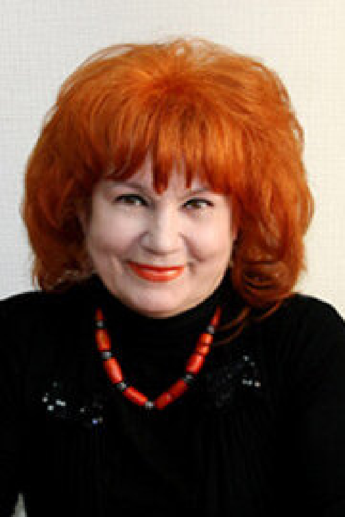 Нина Гусакова