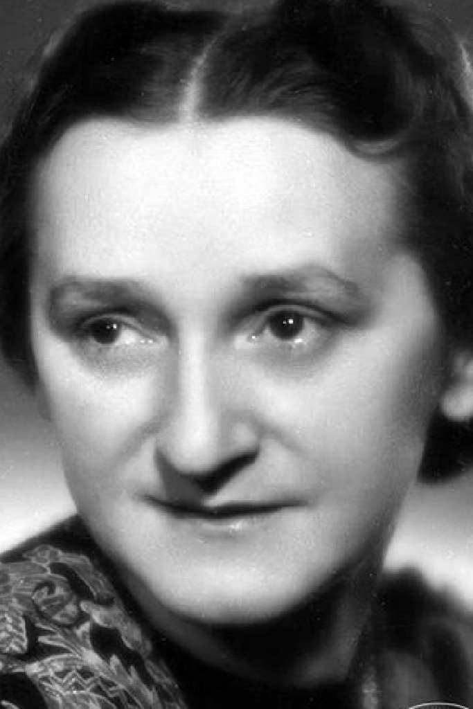 Лола Скрбкова