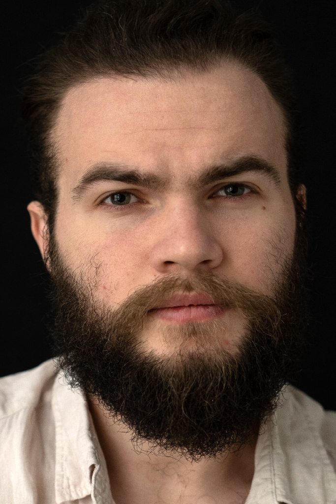 Константин Тихомиров