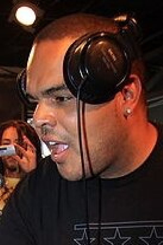 D.J. Инафф