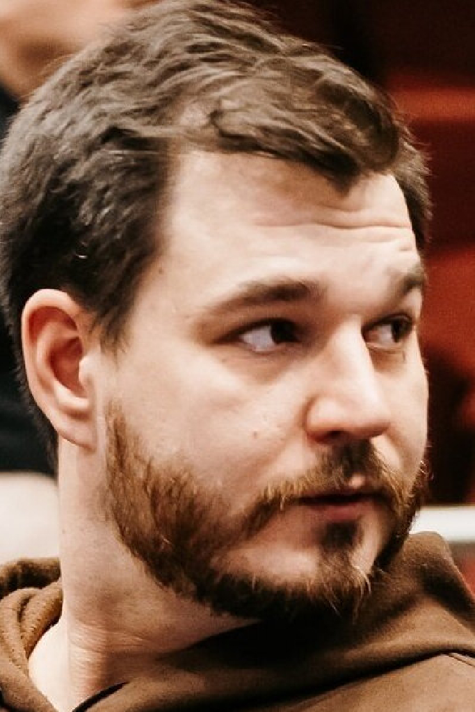Станислав Лясников