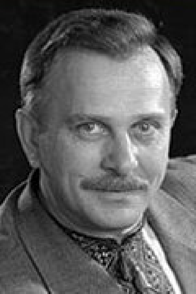 Олег Шаварский