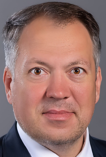 Александр Лавренов