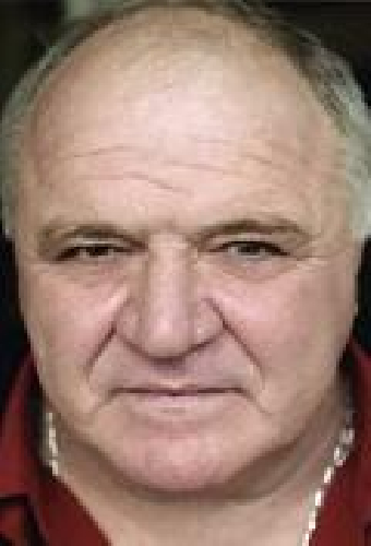Стив Истин