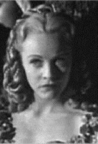 Хелен Рейнольдс