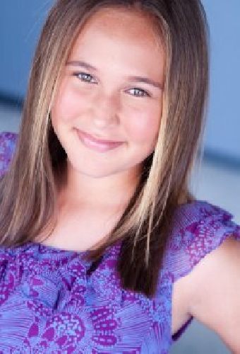 Chloë Blue Steckart