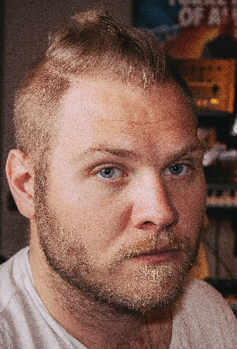 Доминик Льюис