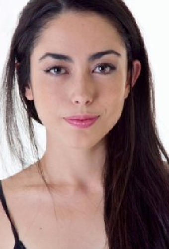 Lizzy Auna