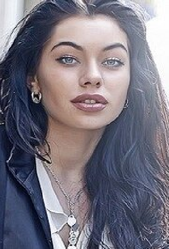 Елена Зё