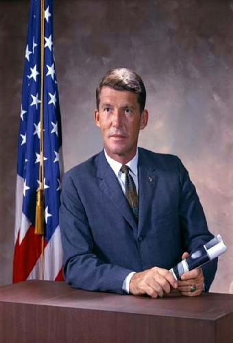 Уолли Ширра