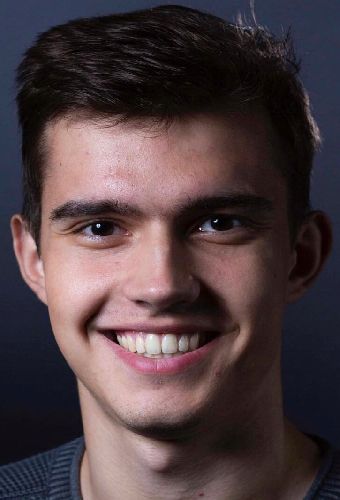 Maks Zharkov