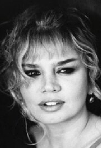 Сезен Аксу
