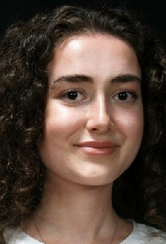 Simay Bezgin